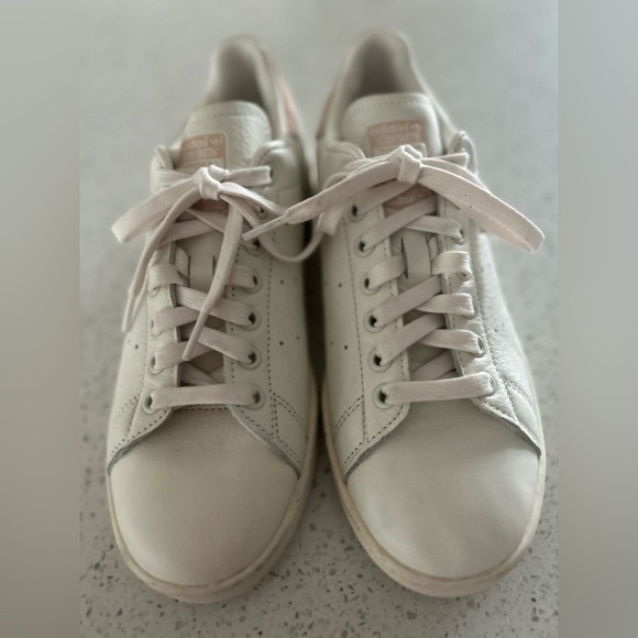 Women’s Adidas, Stan Smith, orange Bliss with metallic shoes size 8 floor sample - Picture 2 of 7